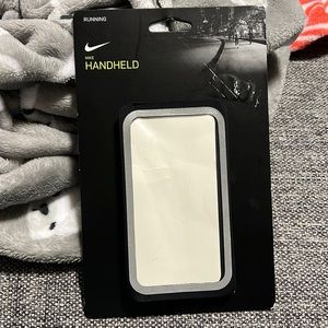 NWT Nike Handheld